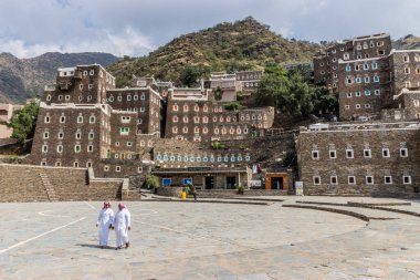 RIJAL ALMA, SAUDI ARABIA - 20 Kasım 2021: Antik Rijal Alma Köyü, Suudi Arabistan