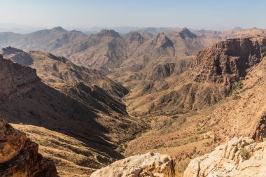 Dhahran al Janub, Suudi Arabistan yakınlarındaki dağ manzarası