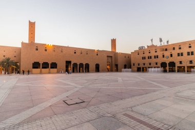 RIYADH, SAUDI ARABIA - 1 Kasım 2021: Riyad, Suudi Arabistan 'daki Deera (Adalet) Meydanı