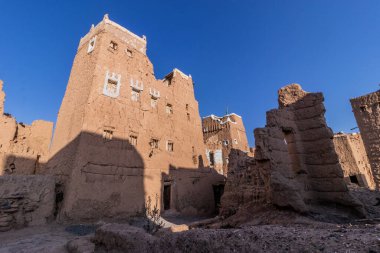 Dhahran al Janub, Suudi Arabistan 'da geleneksel çamur tuğlalı evler