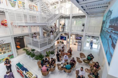 DUBAI, BAE - 29 Ekim 2021: Dubai, Birleşik Arap Emirlikleri 'nde Kolombiya pavyonu.