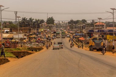 MBALE, UGANDA - 25 Şubat 2020: Mbale, Uganda 'ya giden yol