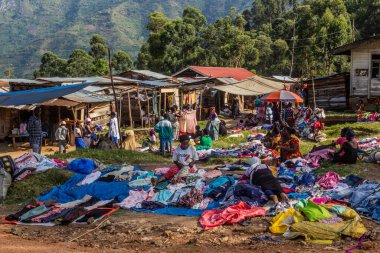 KILEMBE, UGANDA - 14 Mart 2020 Kilembe köyü, Uganda