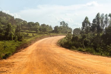 Asfaltsız Kyenjojo - Hoima yolu, Uganda