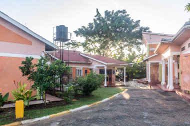 ENTEBBE, UGANDA - 28 Mart 2020: Entebbe Sırt çantaları Pansiyonu, Uganda