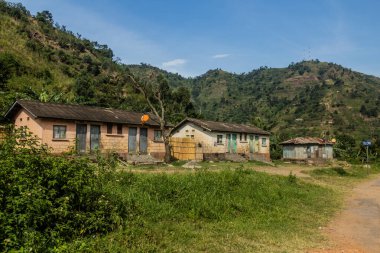 Uganda, Kilembe köyündeki evlerin manzarası