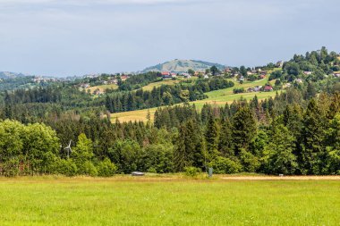 Çek Cumhuriyeti ve Polonya sınırının Jasnowice köyü manzarası