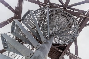 Çek Cumhuriyeti, Orlicke Hory Dağları 'ndaki Anna Gözcü Kulesi' nin merdiveni.