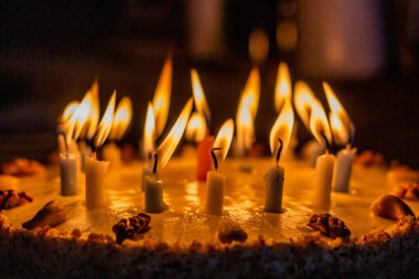 doğum günü pastası mum