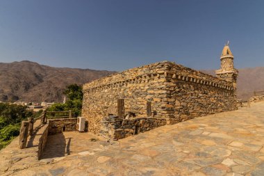 Suudi Arabistan 'ın Dhi Ayn köyündeki camii