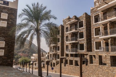 Suudi Arabistan 'ın Rijal Alma köyünde geleneksel tarzda modern binalar