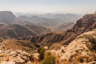 Dhahran al Janub, Suudi Arabistan yakınlarındaki dağ manzarası