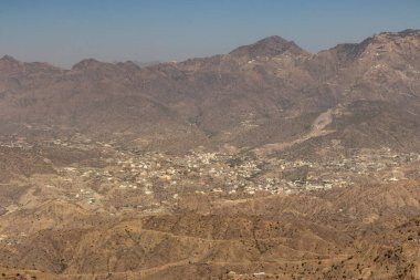 Faifa dağlarındaki köy, Suudi Arabistan