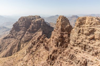 Dhahran al Janub, Suudi Arabistan yakınlarındaki dağ manzarası