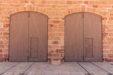 El Ula, Suudi Arabistan yakınlarındaki eski Hejaz (Hijaz) tren istasyonundaki Gates