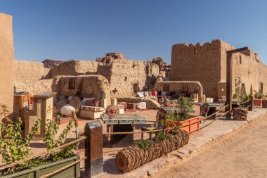 ALULA, SAUDI ARABIA - 8 Kasım 2021: El Ula 'daki Cafe, Suudi Arabistan