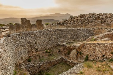 Yunanistan 'ın Peloponnese yarımadasındaki Mycenae Kalesinde Mezar Çemberi A