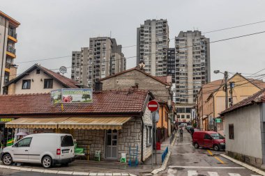 UZICE, SERBIA - 6 Ekim 2021: Uzice kasabasının silueti, Sırbistan