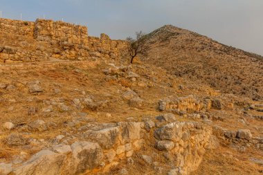 Yunanistan 'ın Mora yarımadasındaki Miken Kalesi harabeleri
