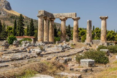 Antik Korint, Yunanistan 'daki Apollo Tapınağı harabeleri