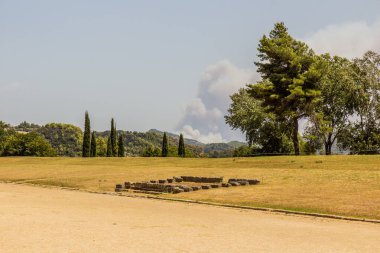  Yunanistan 'ın Peloponnese yarımadasındaki Antik Olimpiyat Stadyumu' ndaki jüri tribünü