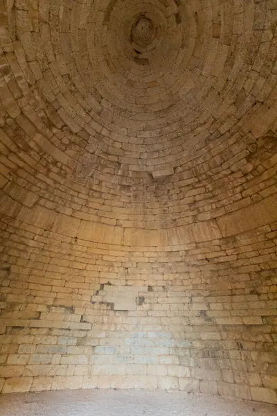 Yunanistan 'ın Moreloponnese yarımadasındaki Clytemnestra' nın mahzenli mezarı