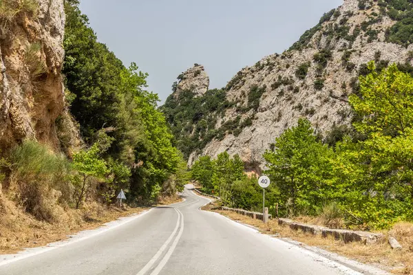 Langada yakınlarındaki 82. Yol Peloponese yarımadası, Yunanistan