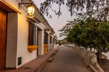 Santa Cruz de Mompox, Kolombiya 'daki Riverside Caddesi.