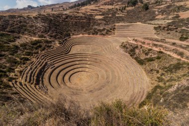 Peru 'da Moray tarımsal teraslarının manzarası