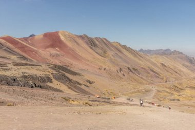 Vinicunca Gökkuşağı Dağı manzarası, Peru