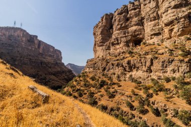 Irak Kürdistan Bölgesi 'nde Rawandiz (ayrıca Rawanduz) nehir kanyonu