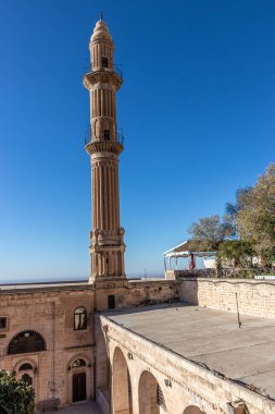 Türkiye 'nin Mardin kentindeki Sehidiye camiinin minaresi