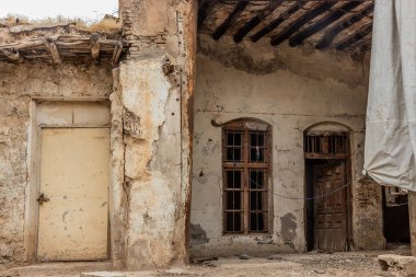 Irak 'ın Kürdistan Bölgesi, Erbil' deki Erbil Kalesi 'nde yıkılan ev