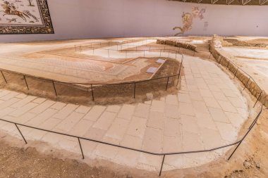 SANLIURFA, TURKEY - 22 Eylül 2022: Şanlıurfa Haleplibahce Mozaik Müzesi Yolu, Türkiye