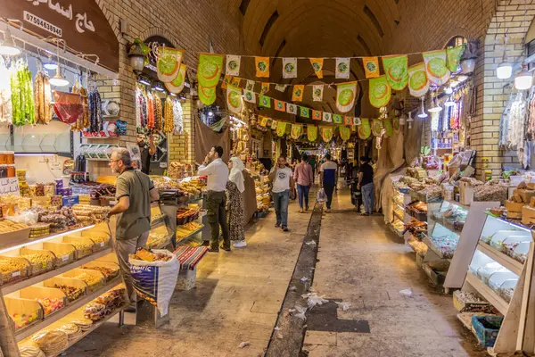 ERBIL, IRAQ - 7 Ekim 2022: Erbil 'deki Qaysari Çarşısı (Hawler), Irak Kürdistan Bölgesi