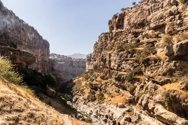 Irak Kürdistan Bölgesi 'nde derin Rawanduz (ayrıca Rawandiz) geçidi