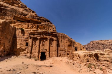 Antik şehir Petra 'da Romalı Askerlerin Mezarı, Ürdün