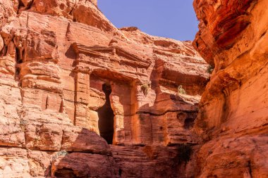 Antik kentte aslan triklinyumu Petra, Ürdün