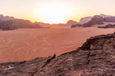 Wadi Rum çölünün Rocky manzarası, Ürdün