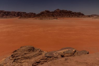 Wadi Rum çölünün Rocky manzarası, Ürdün