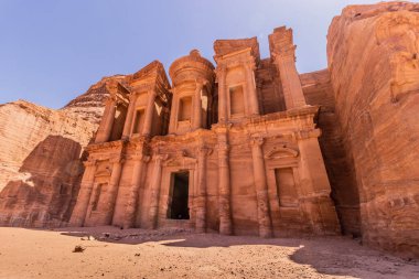Ürdün 'ün Petra kentindeki Manastır (Ed Deir)