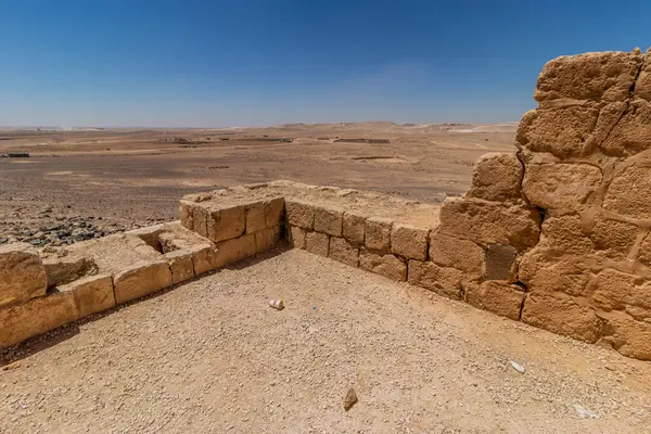 Qasr al-Hallabat Kalesi, Ürdün