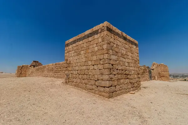 Ürdün, Qasr al-Hallabat kalesinin manzarası