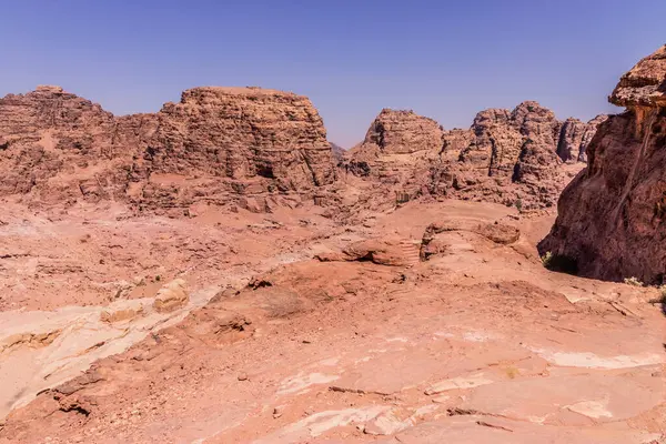 Antik şehrin manzarası Petra, Ürdün