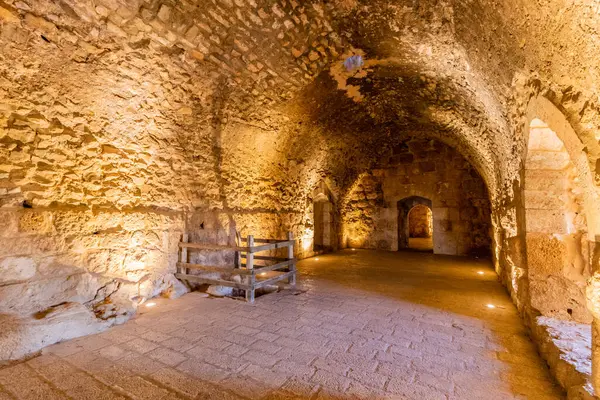 Aljoun Kalesi 'nin kalıntıları, Jordan.