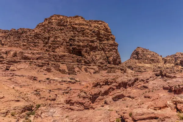 Antik kentte mezarlar Petra, Ürdün