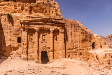 Antik şehir Petra 'da Romalı Askerlerin Mezarı, Ürdün
