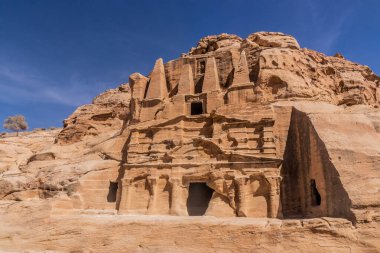 Antik kentte ObeliskTomb Petra, Ürdün
