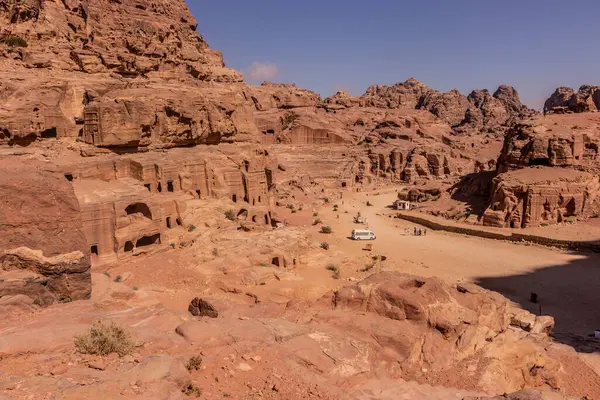 Antik kentte mezarlar Petra, Ürdün