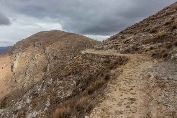 Tarma kasabası yakınlarındaki İnka yolu (Qhapaq Nan), Peru